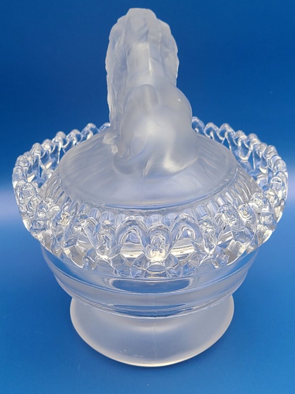 40% SALE Imperial Glass Vintage MCM Atterbury Frosted Clear Lion Box Dish - Picture 5 of 13